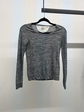 Wilfred Free Gray Heathered Long Sleeve Crew Top